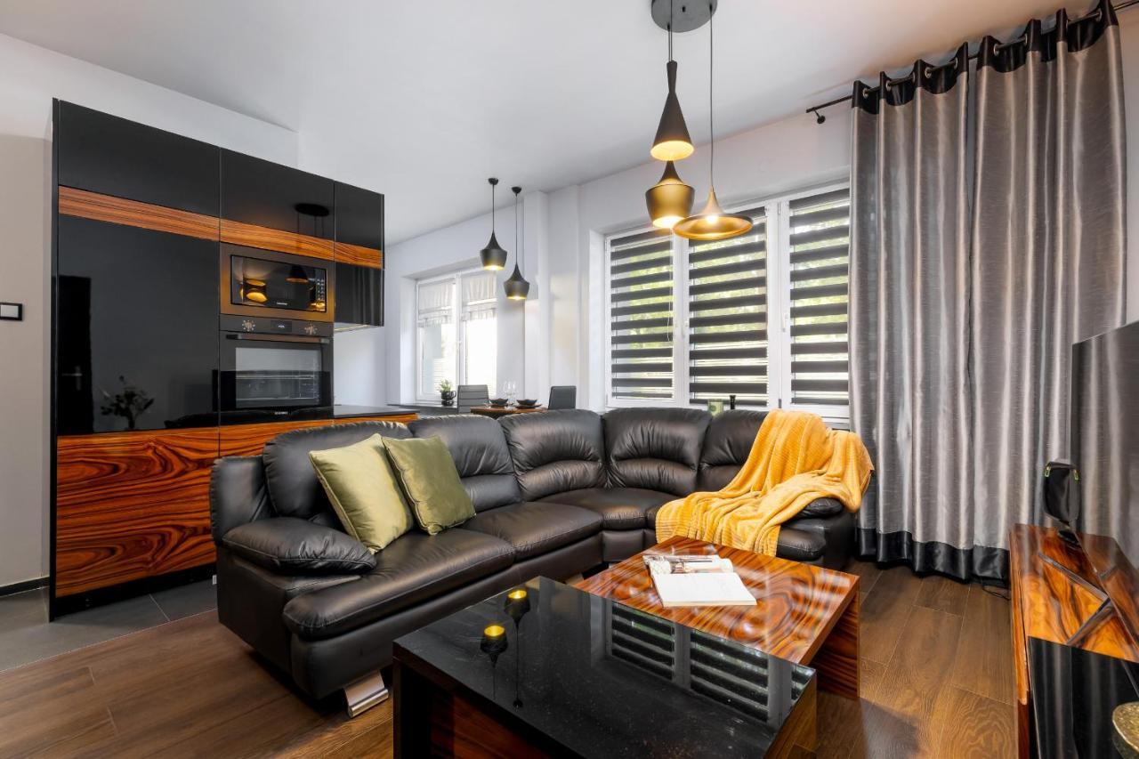 Stylish Korfantego Apartment Next To Spodek By Noclegi Renters Katowice Eksteriør bilde